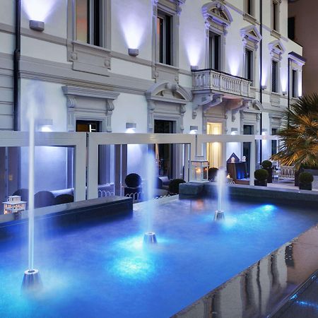 LHP Hotel Montecatini Palace&SPA Bagian luar foto The hotel's pool