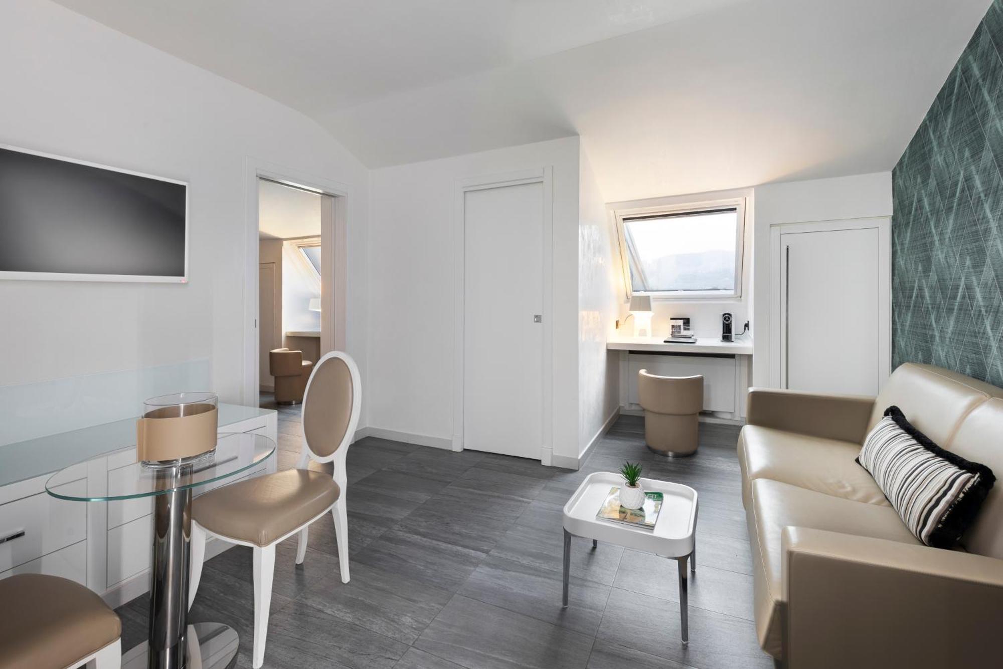 LHP Hotel Montecatini Palace&SPA Bagian luar foto A typical apartment at the complex